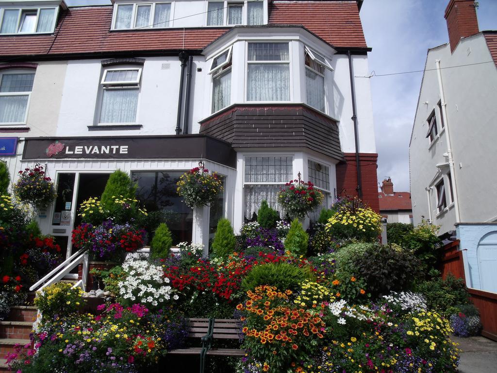 Bed and Breakfast Levante à Scarborough Extérieur photo